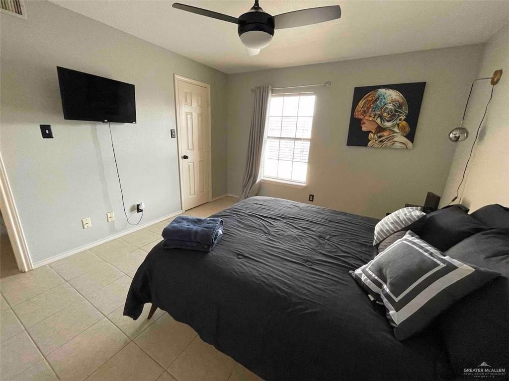 Photo 9 of 1921 8th Street #23