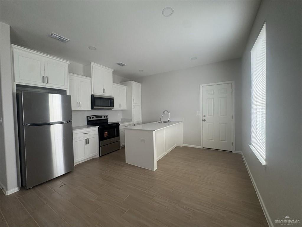 Photo 2 of 810 Linda Street #4