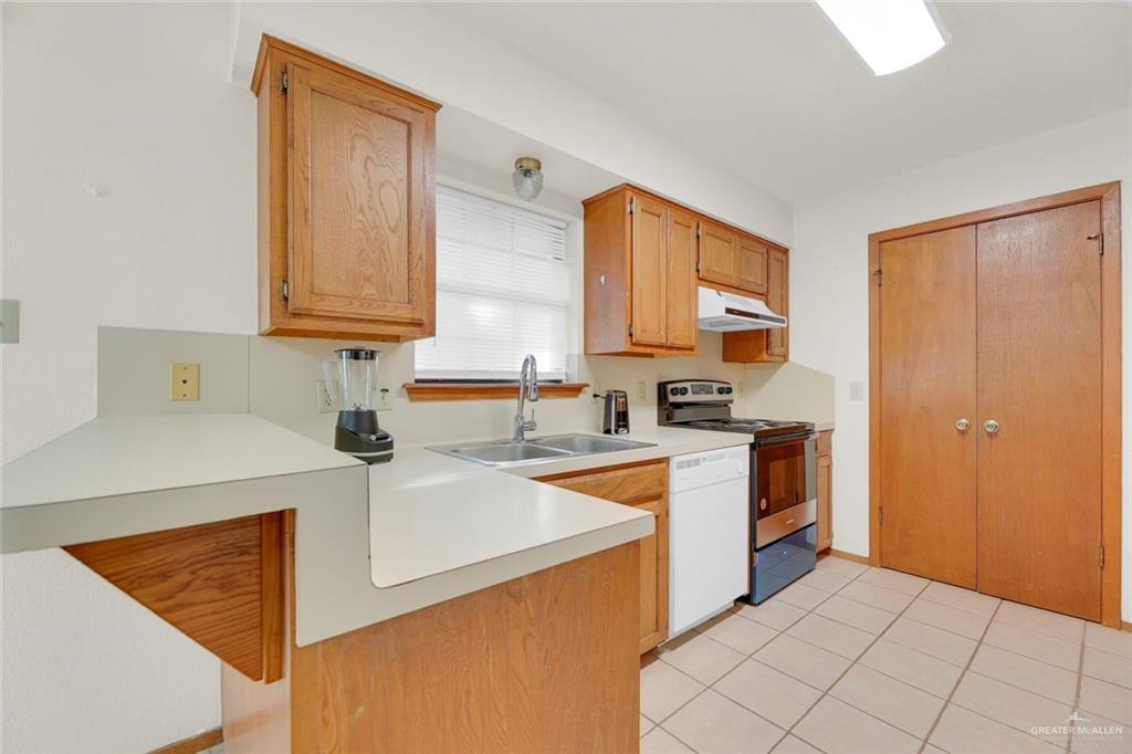 Photo 4 of 1604 Avocet Avenue #C