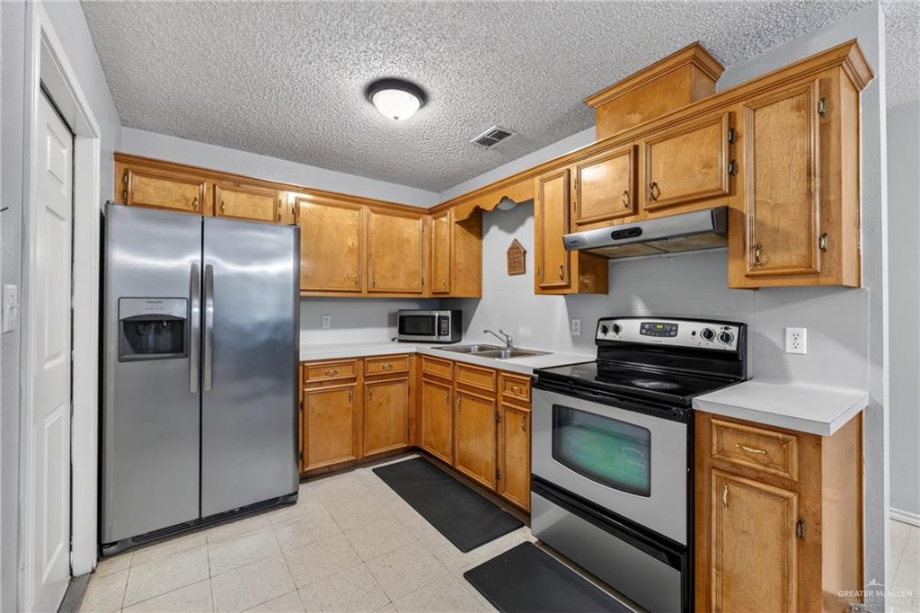 Photo 4 of 9109 37th Lane