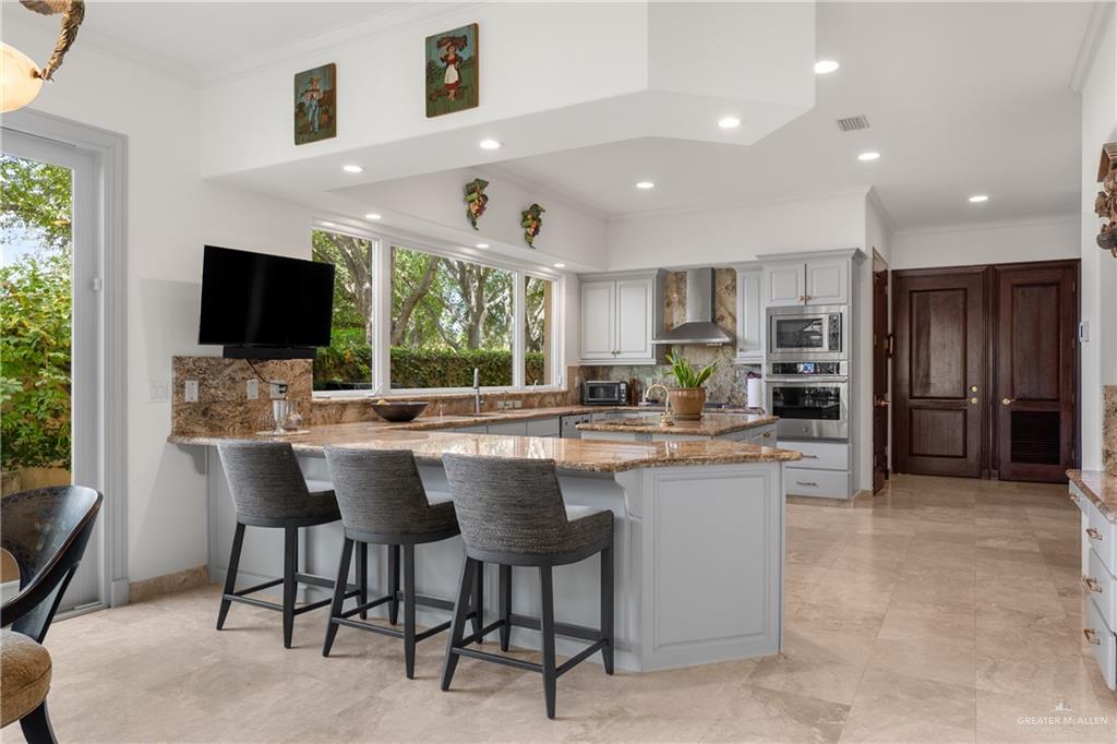 Photo 9 of 1617 Palm Valley Drive