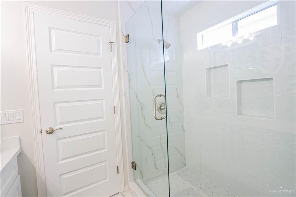 Photo 10 of 823 Whitewing Street