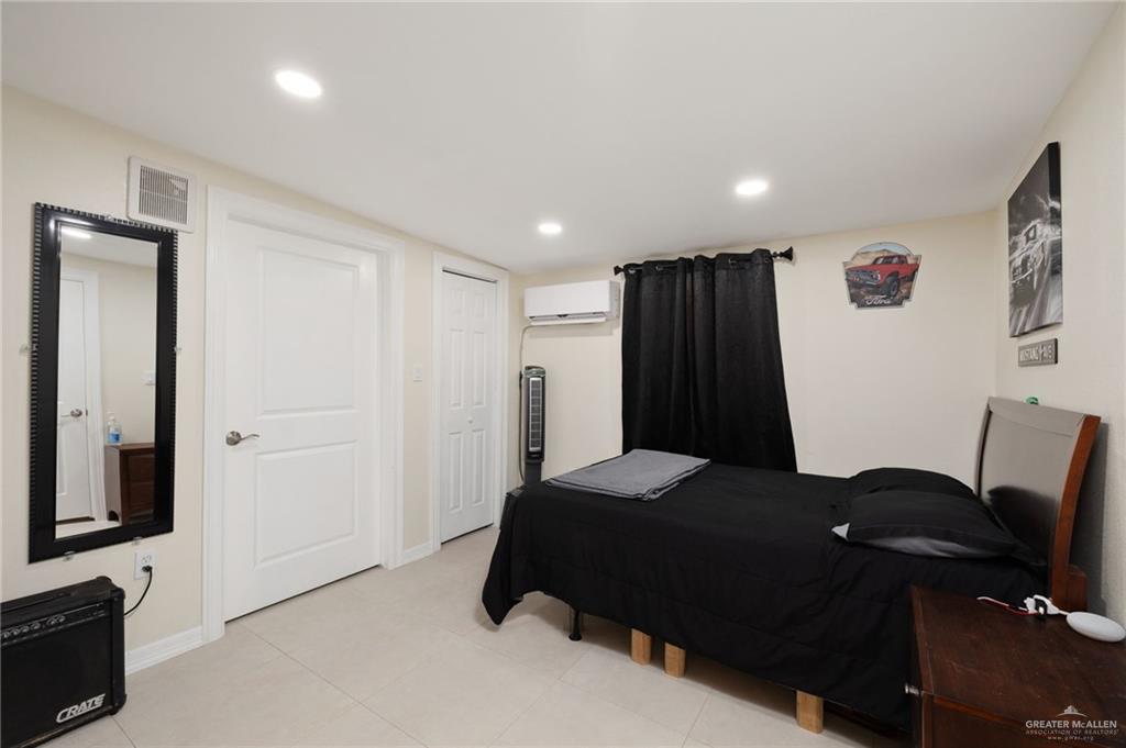 Photo 11 of 7001 Breckenridge Lane