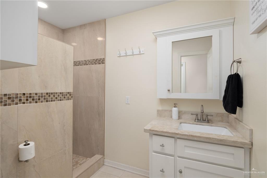 Photo 14 of 7001 Breckenridge Lane