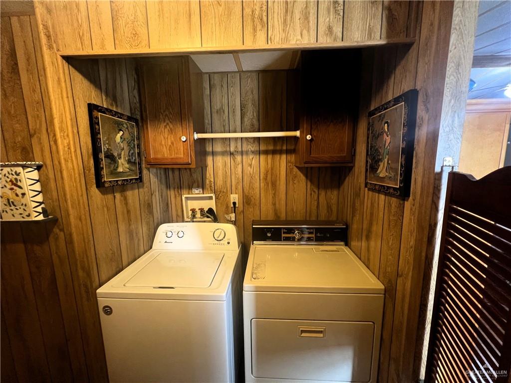 Photo 9 of 2801 Montgomery Drive
