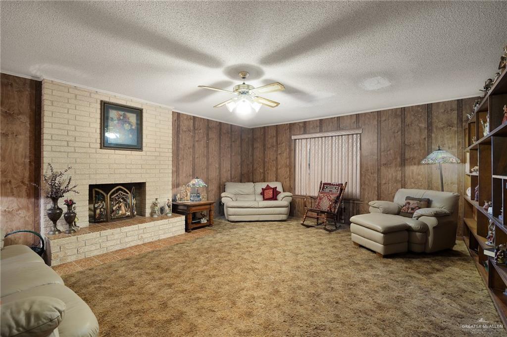 Photo 6 of 705 Garcia Street