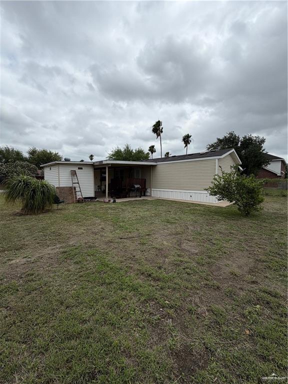 Photo 4 of 39 Blackhawk Avenue