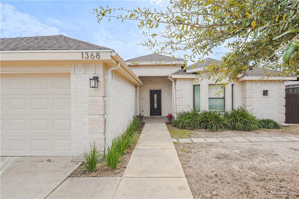 Photo 4 of 1368 Garden Drive