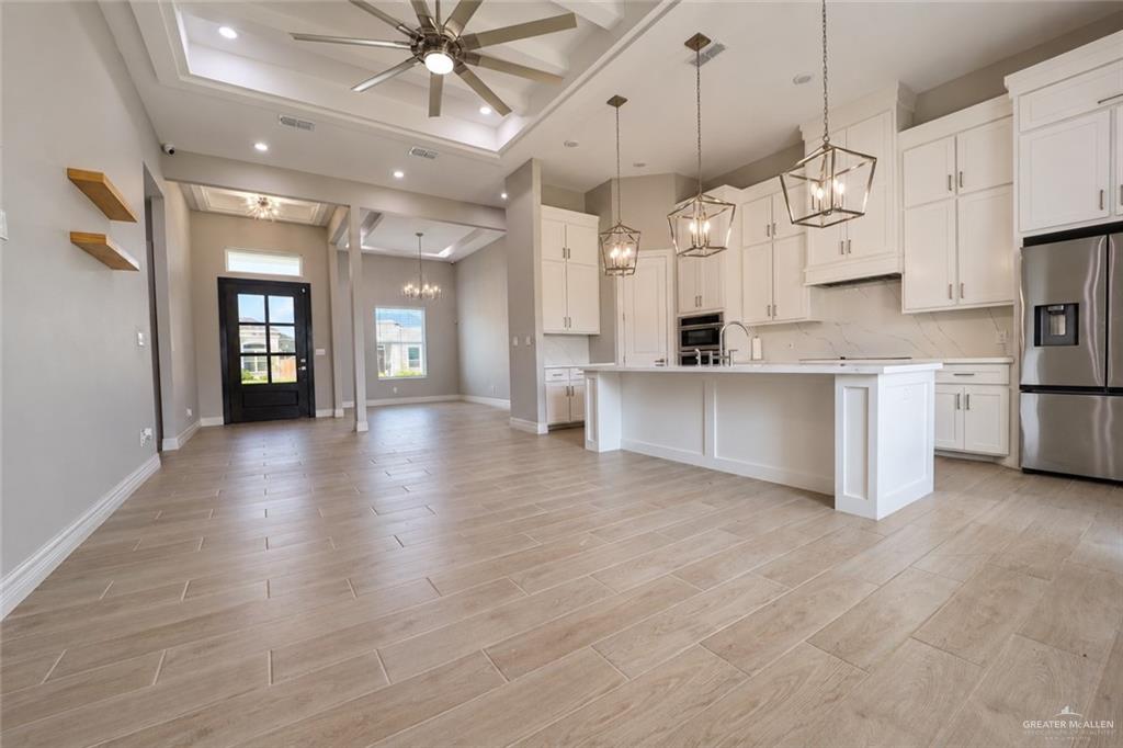 Photo 13 of 3909 Zenker Avenue