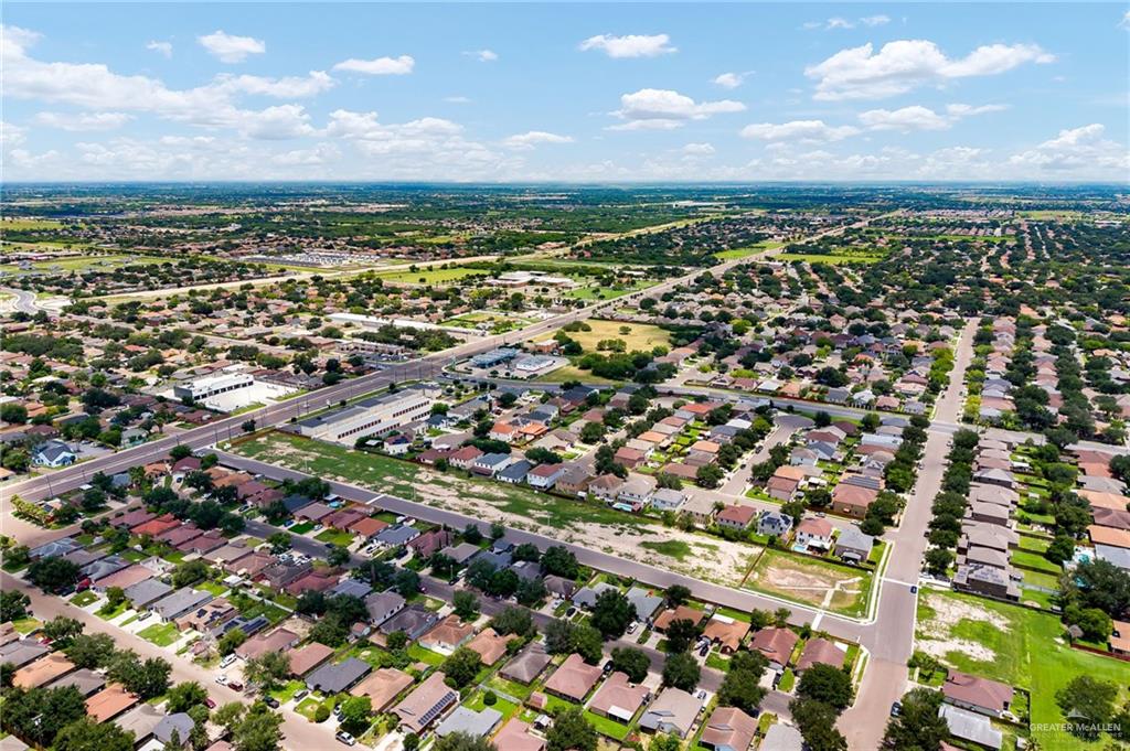 Photo 11 of 3600 Zinnia Avenue