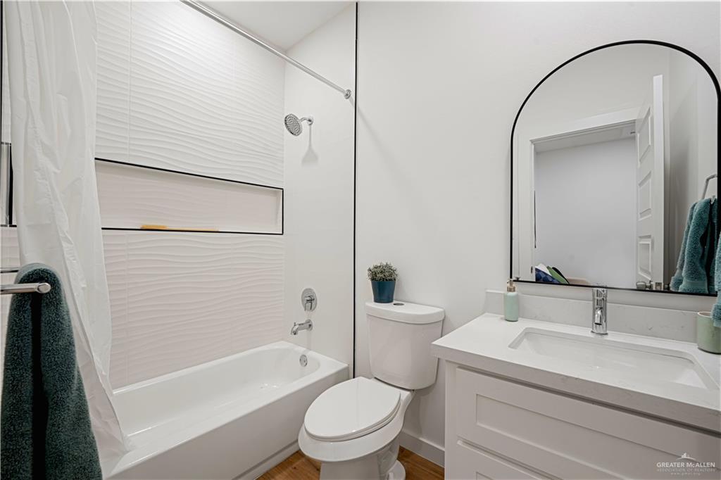 Photo 13 of 2641 Warbler Avenue