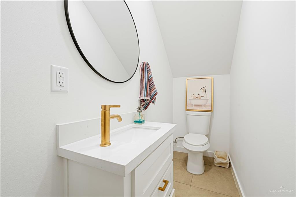 Photo 8 of 2641 Warbler Avenue