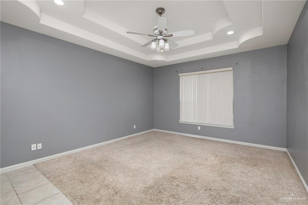 Photo 9 of 2107 Meadow Way Drive