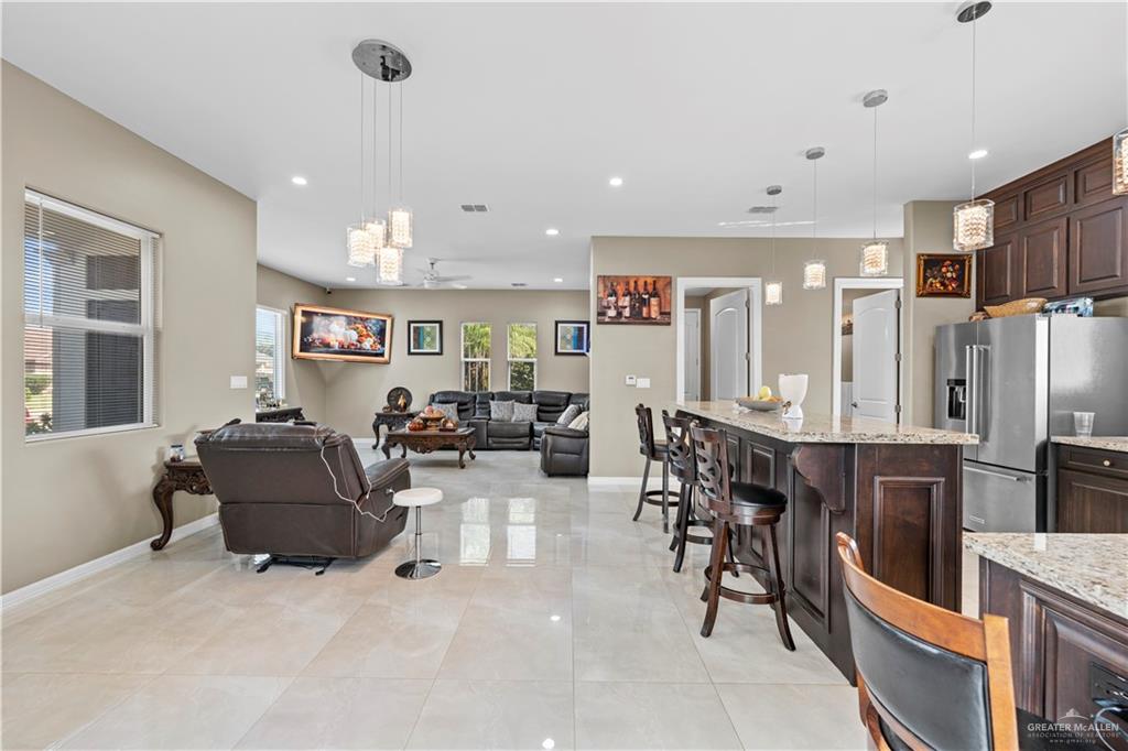 Photo 4 of 3014 Copper Avenue