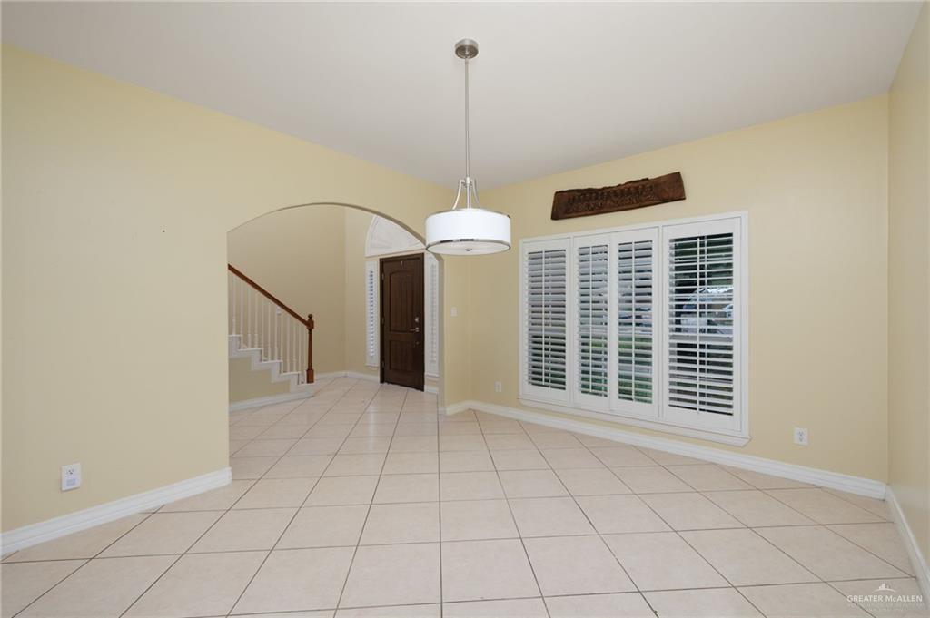 Photo 3 of 2904 Melissa Rea Drive