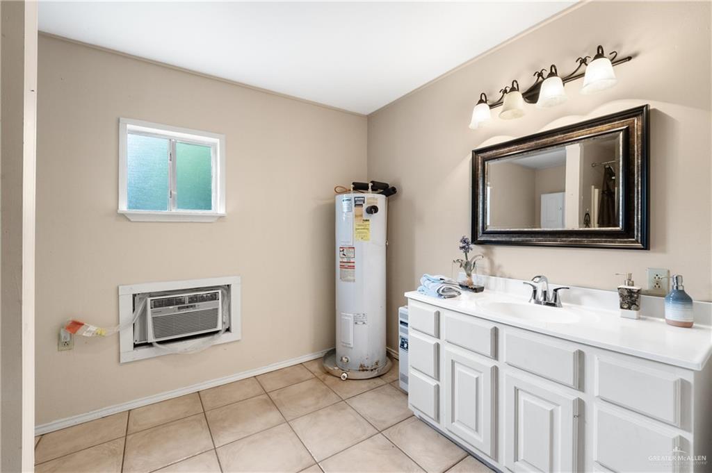 Photo 12 of 33771 FM 2925