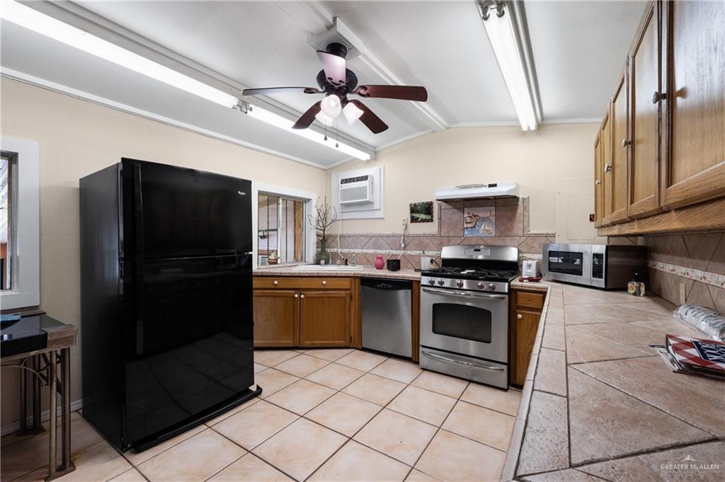 Photo 3 of 33771 FM 2925