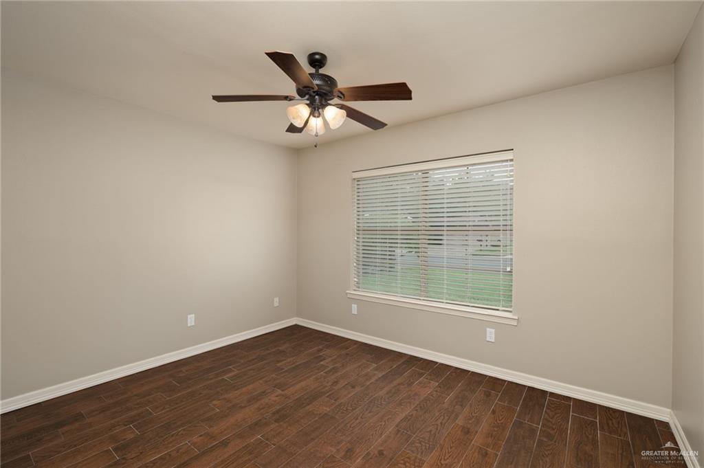 Photo 11 of 2208 Highland Avenue
