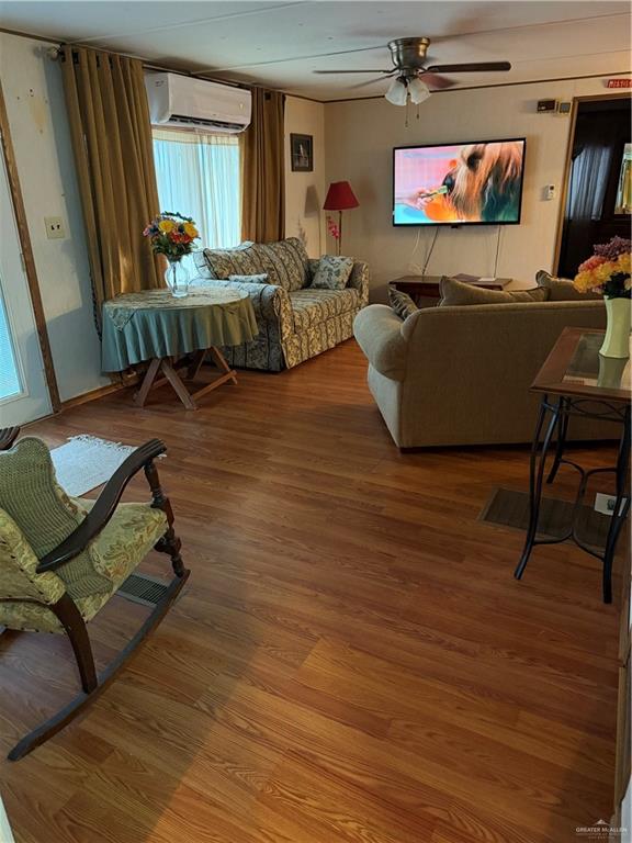 Photo 3 of 188 Lagos Vista Avenue
