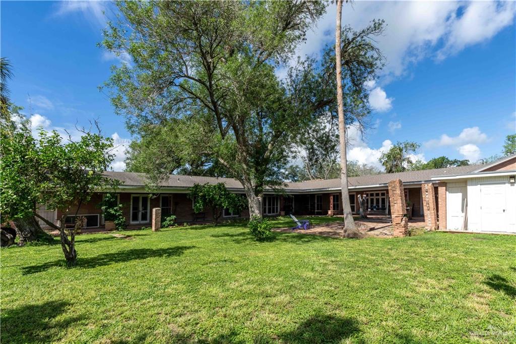Photo 13 of 638 Rodriguez Avenue