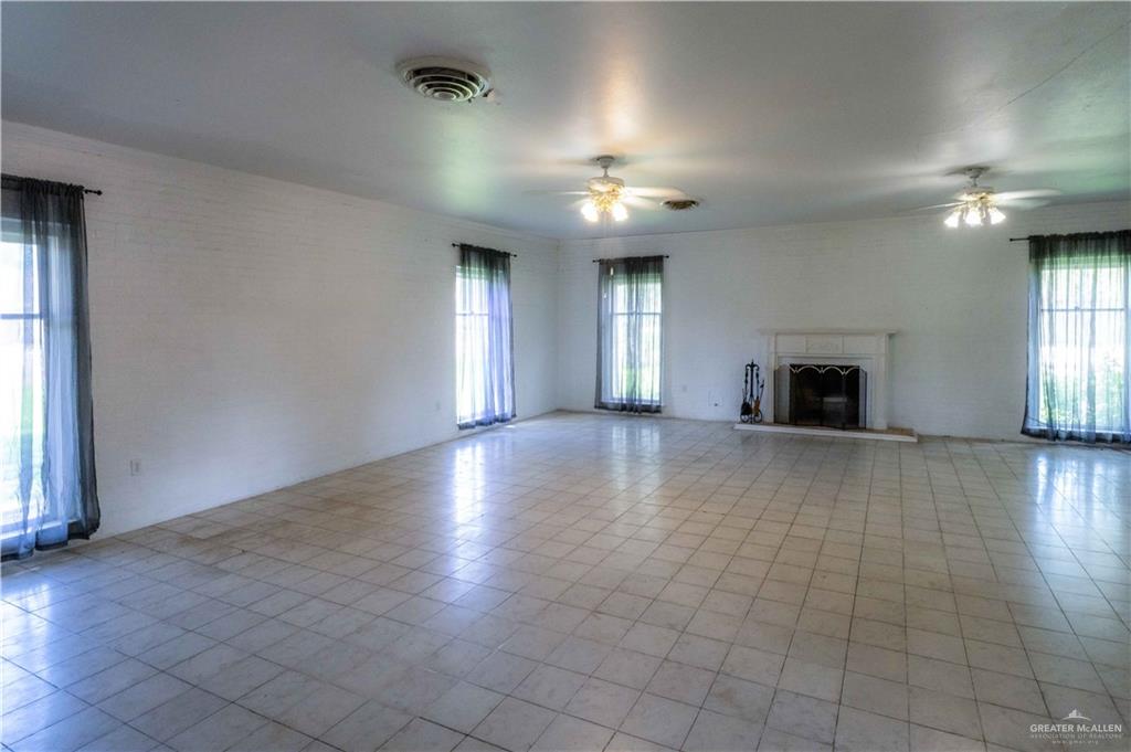 Photo 16 of 638 Rodriguez Avenue
