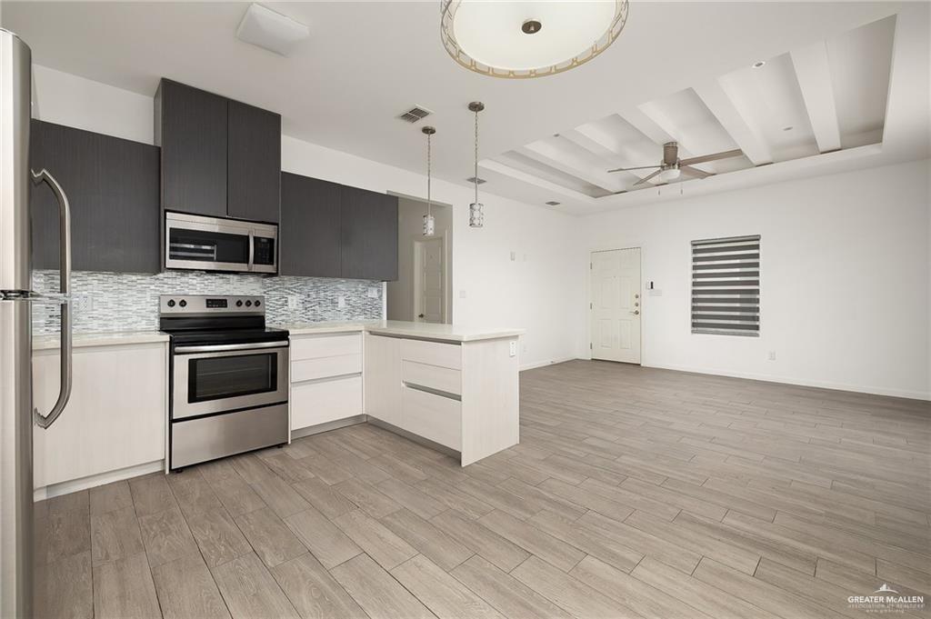 Photo 7 of 907 Carmel Avenue