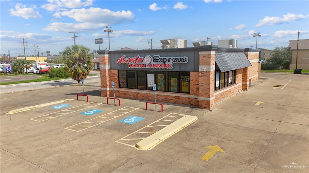 Commercial home at 2105 University Drive, Edinburg, Texas