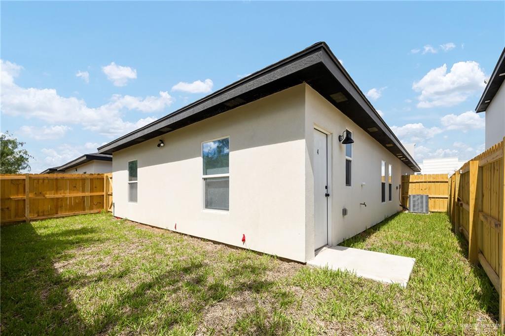 Photo 16 of 4601 Larkspur Avenue #3
