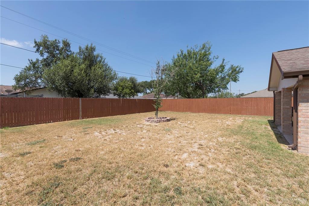 Photo 17 of 1609 Robin Avenue