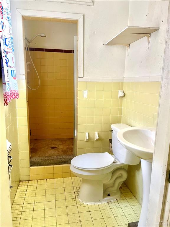 Photo 6 of 312 Lee Street