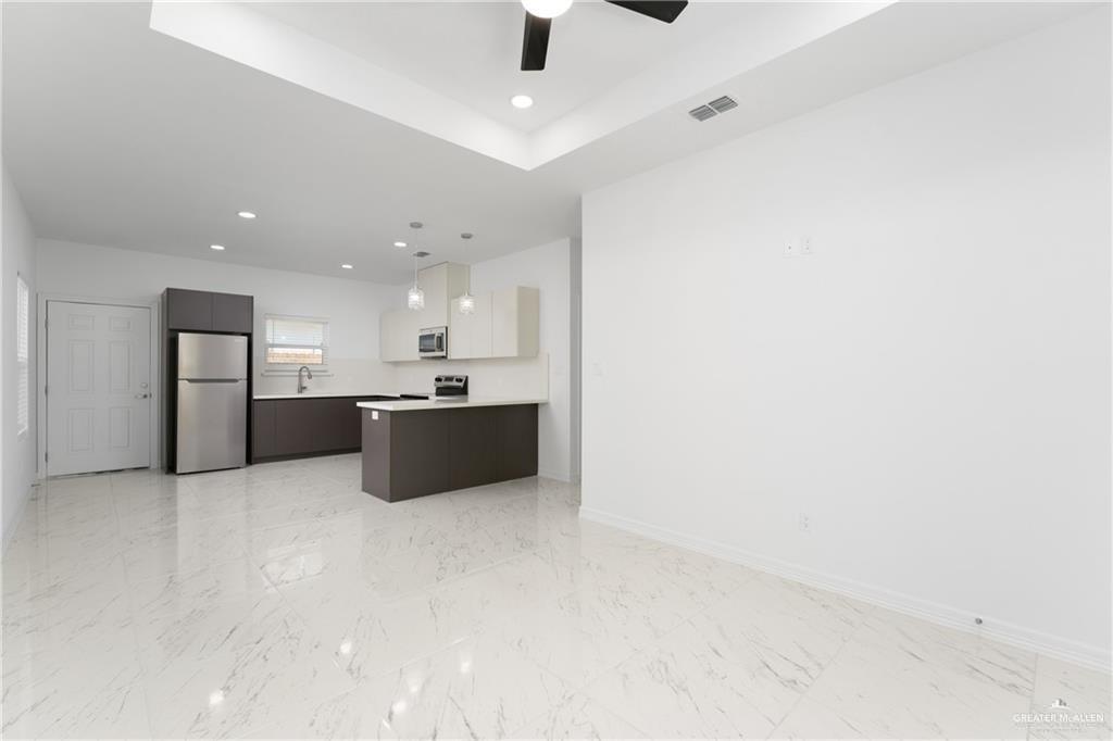 Photo 3 of 5800 Notre Dame Avenue #1