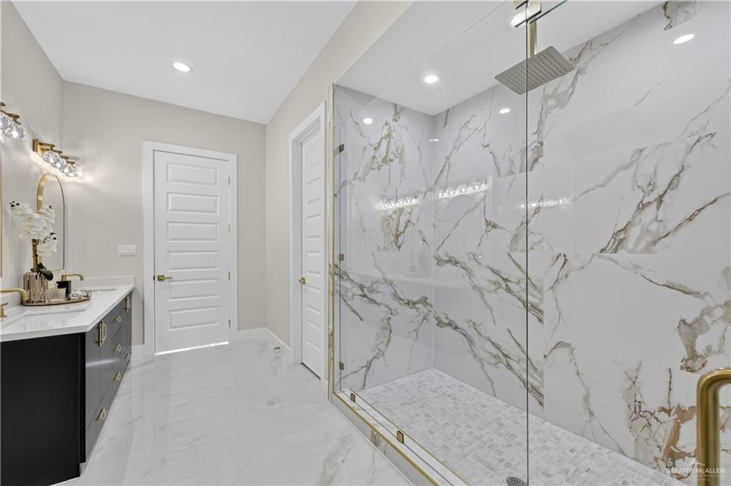 Photo 23 of 3421 Vendome Drive