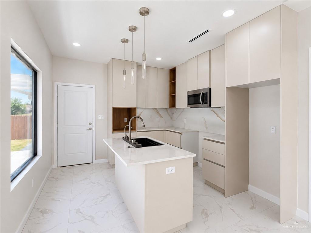 Photo 2 of 4309 Heron Avenue #3