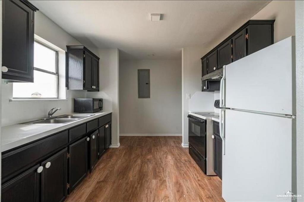 Photo 5 of 707 Gabriella Avenue