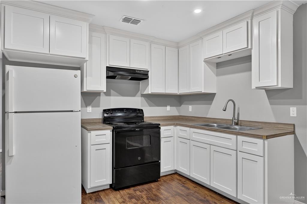 Photo 4 of 212 Alex Avenue #6