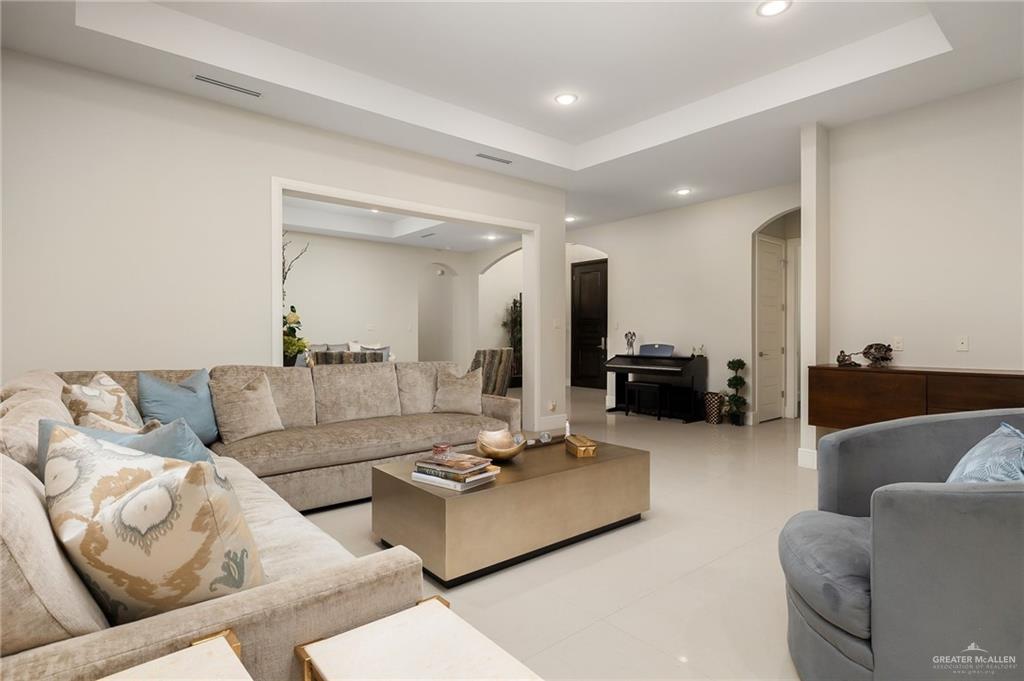 Photo 6 of 3003 Las Colinas Lane