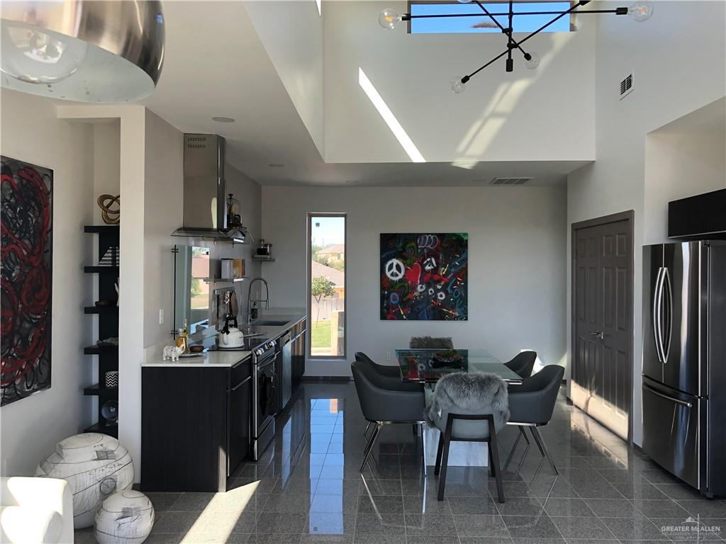 Photo 7 of 305 Palm Shores Boulevard #102B
