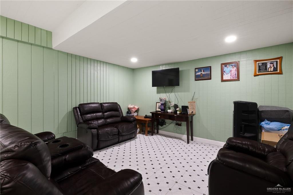 Photo 4 of 12706 Lemon Drive