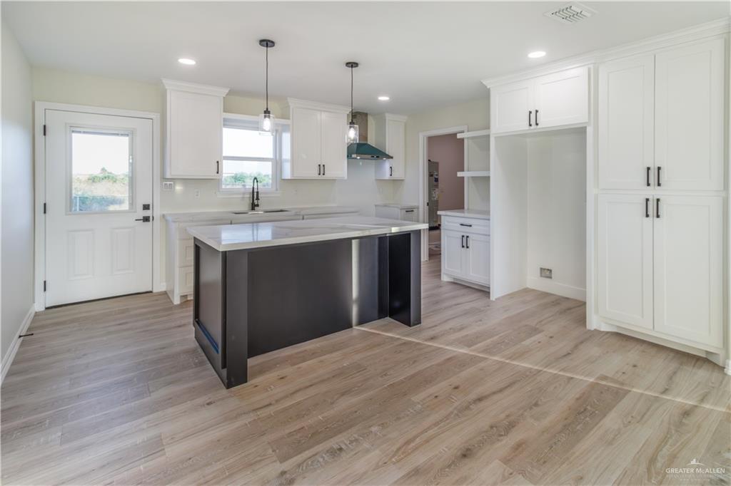 Photo 4 of 3304 Dichoso Avenue