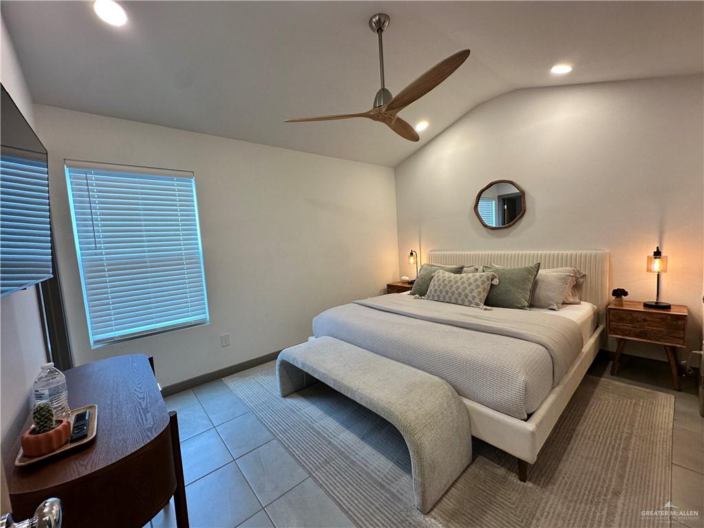 Photo 14 of 1308 Iris Avenue #3