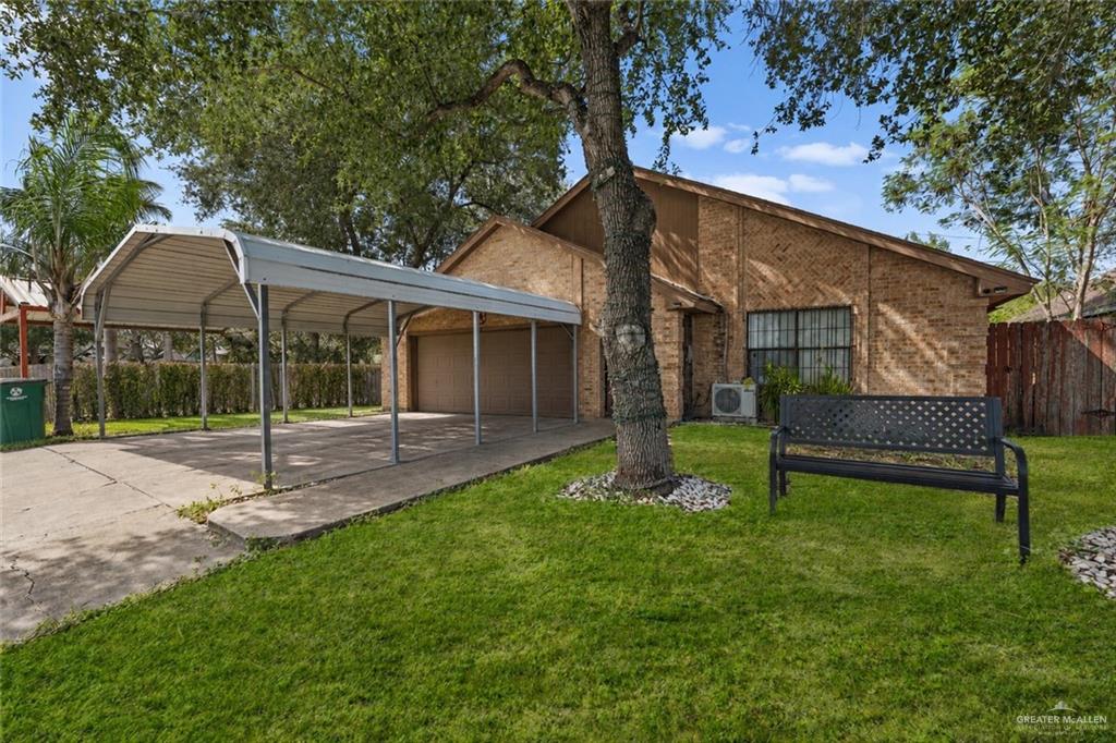 Photo 2 of 603 Tulipan Street