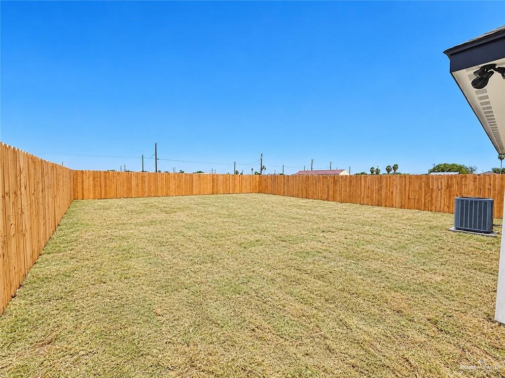 Photo 10 of 689 Heaven Street