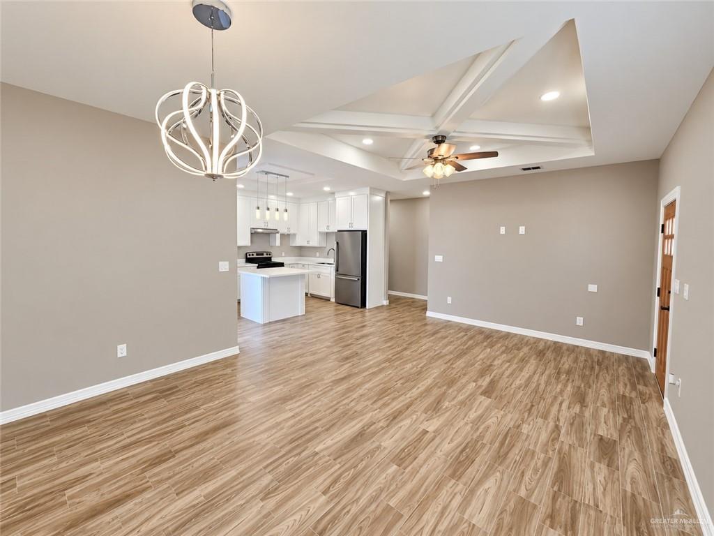 Photo 4 of 689 Heaven Street