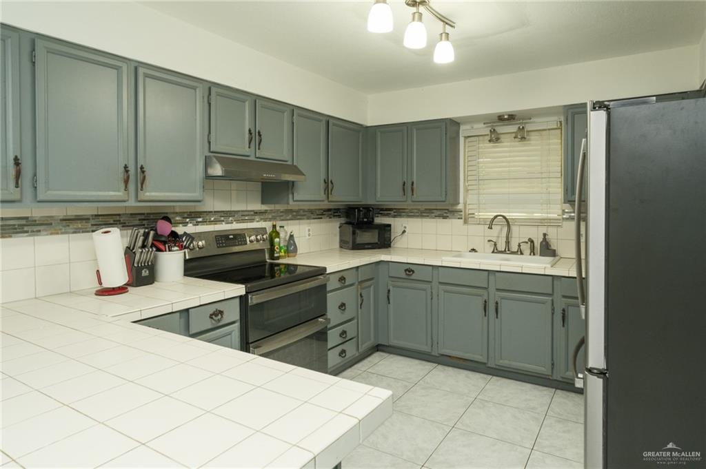 Photo 9 of 1200 Willow Street