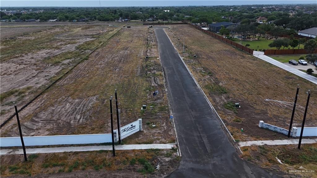 Photo 6 of 2404 Parrot Gardens Road