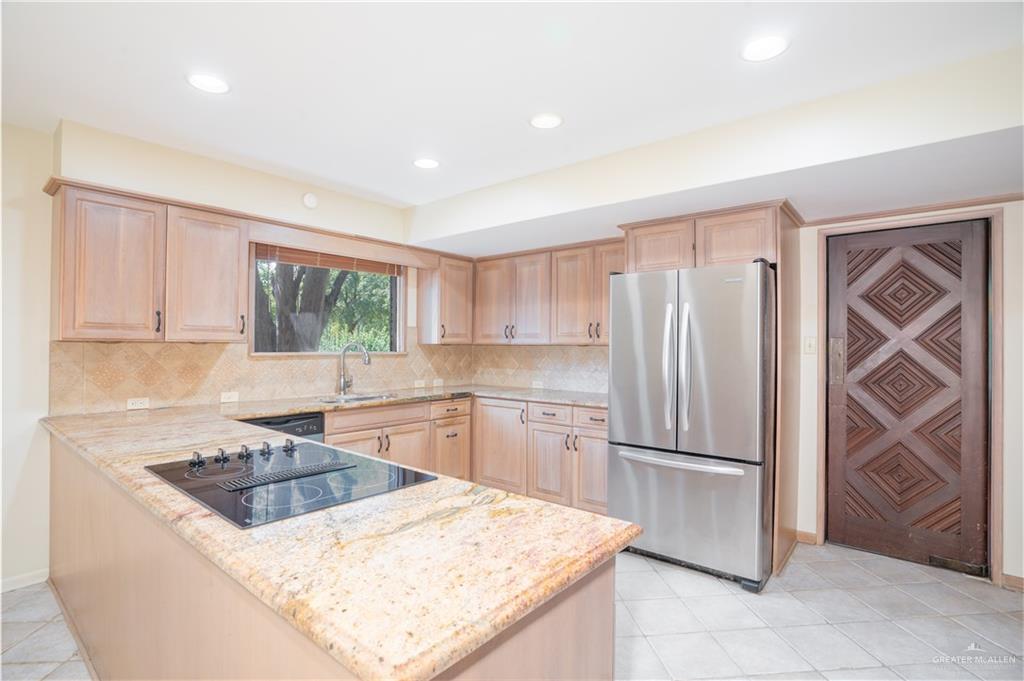 Photo 6 of 1131 6th Street