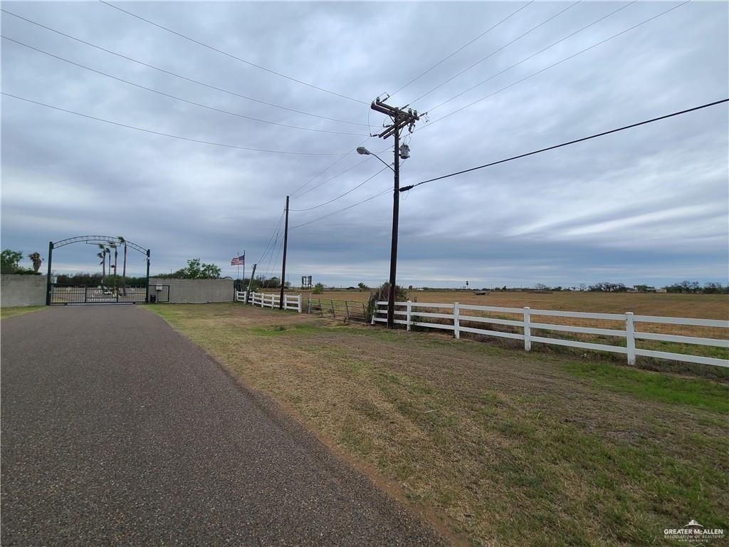 Photo 3 of 21702 Los Venados Drive