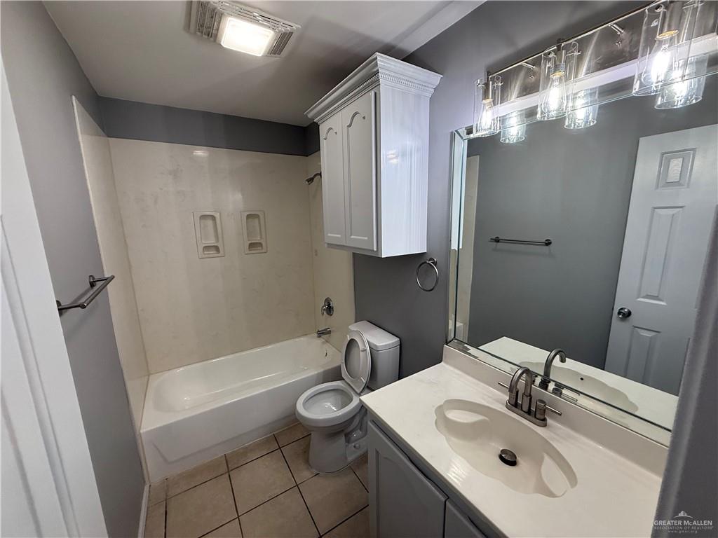 Photo 8 of 2223 Moonlight Lane #2
