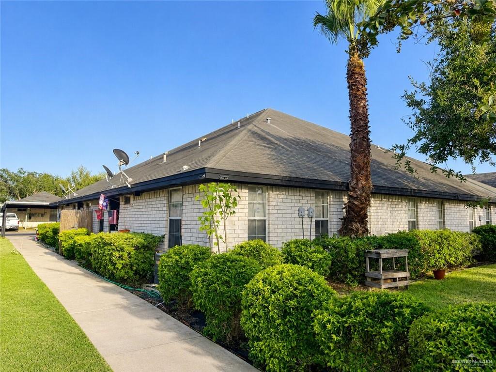 Photo 2 of 918 Stonehaven Boulevard