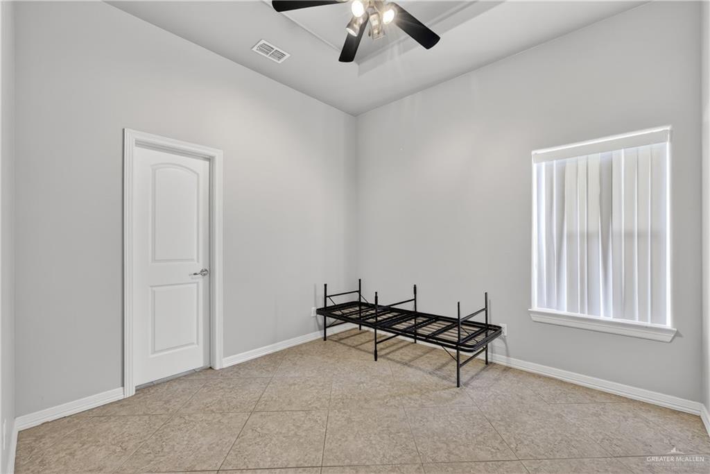 Photo 15 of 2715 Rhett Drive